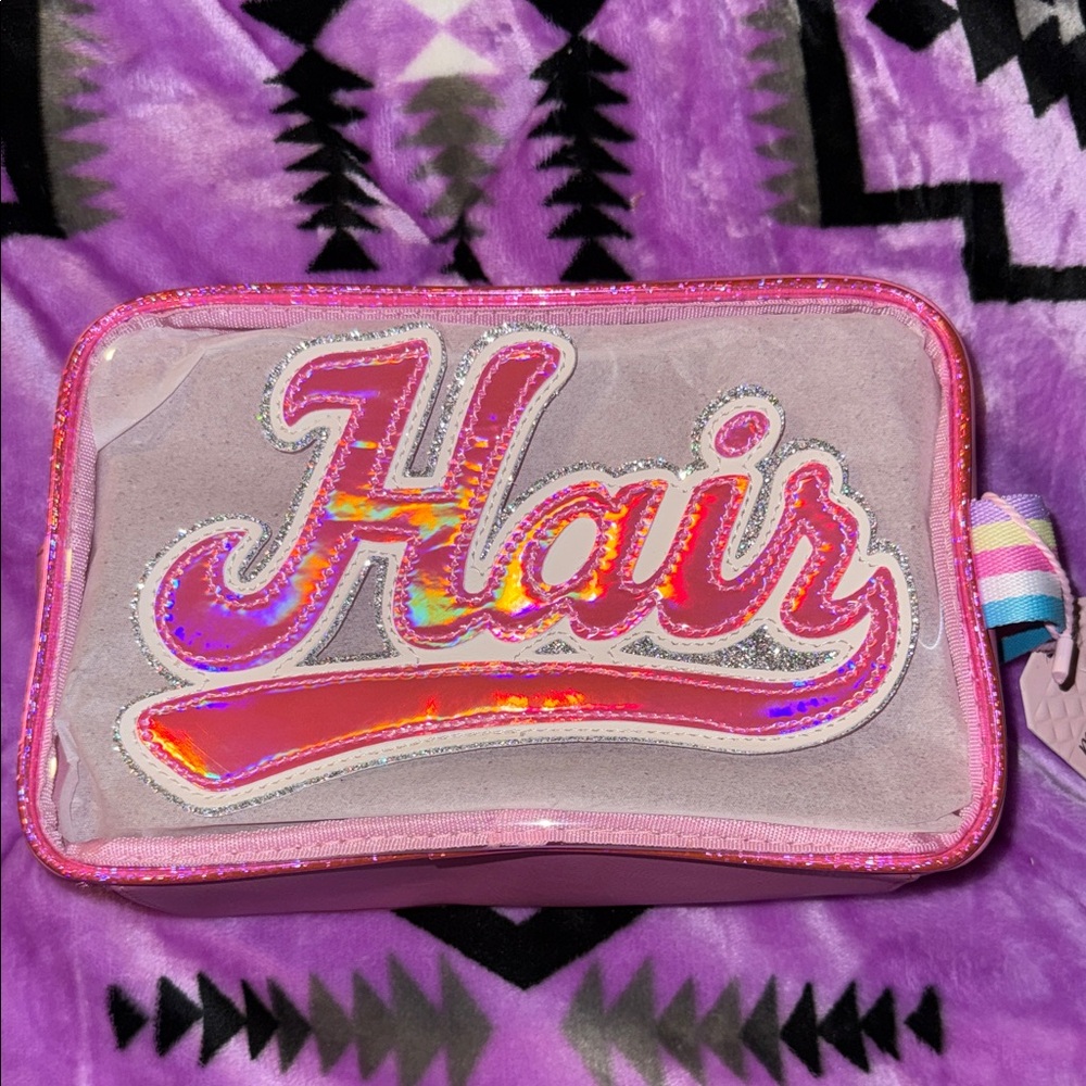 ⭐ 5 for $30 Mix & Match Items.. 
Pink and Silver Cosmetic Bag